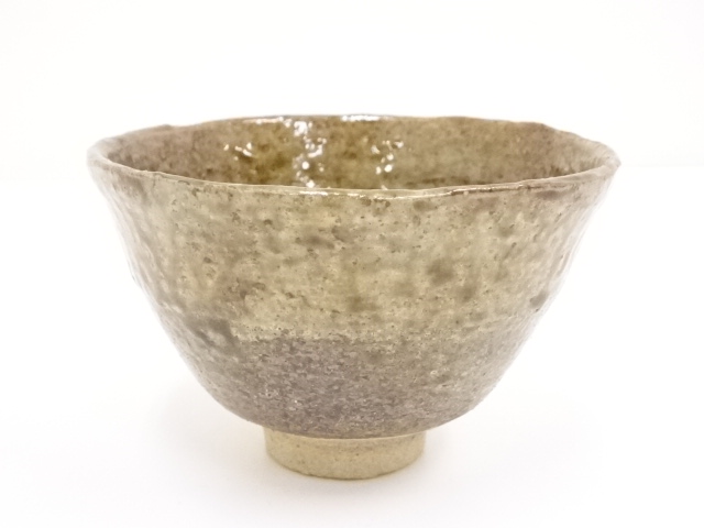 作家物　灰釉茶碗